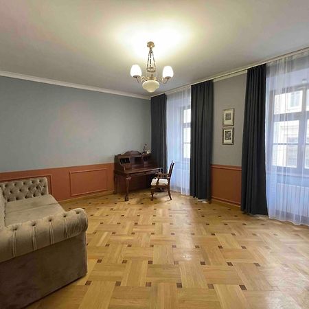 Tut Staroevreyska With Terrace Leilighet Lviv Eksteriør bilde